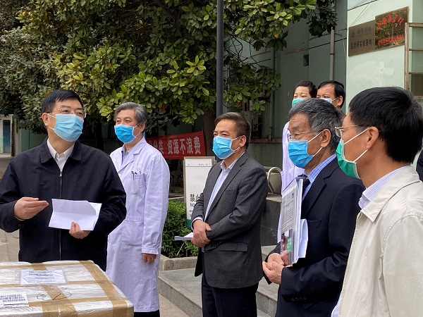 国际援助共抗疫情 危难时刻彰显大爱